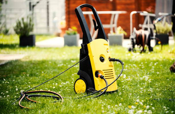 Best Gas Station Cleaning  in Muscatine, IA
